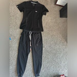 Limited Edition FIGS Scrub Set black/size xs-s